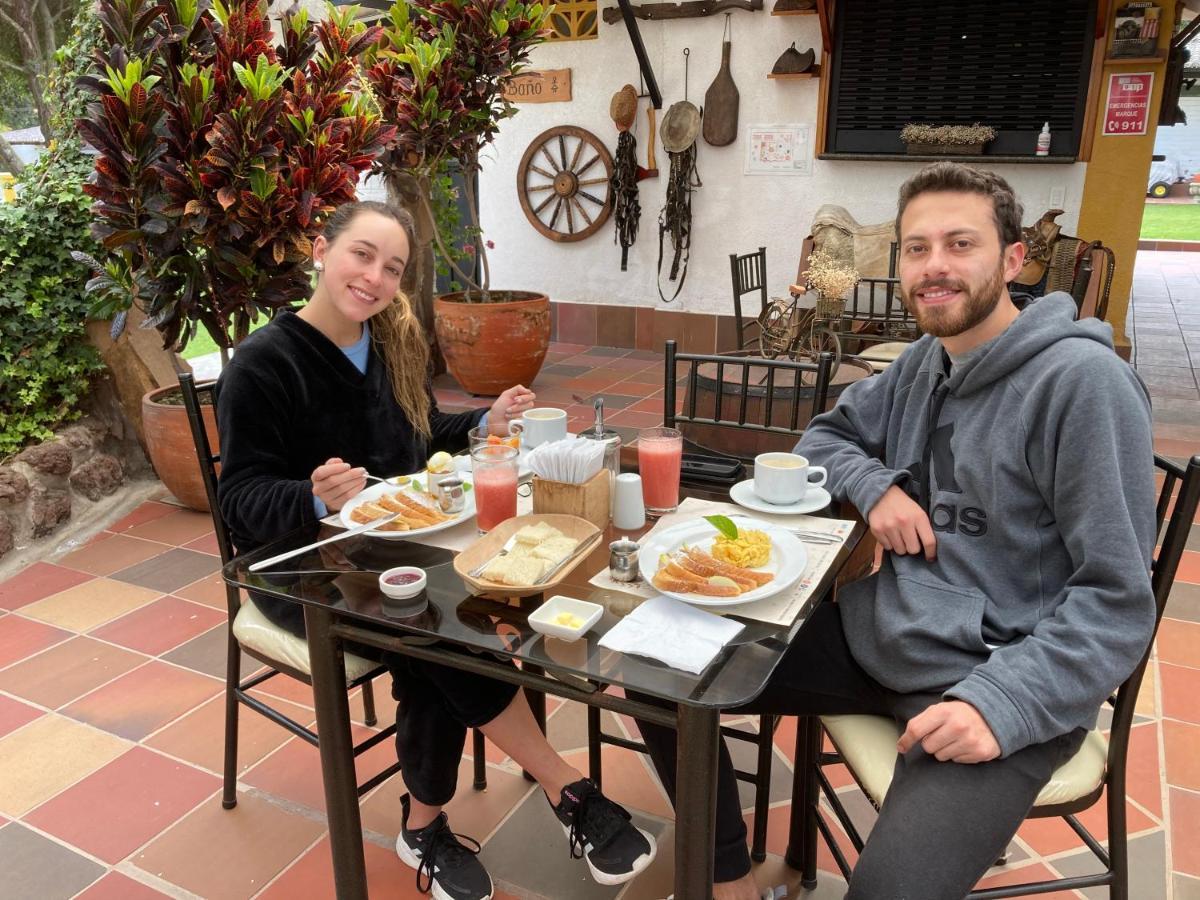 Hosteria Casa Silva Checa Eksteriør billede